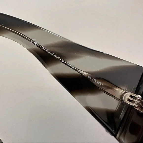 Gucci Sunglasses GG 2902/S Oversized Sunglasses - Picture 11 of 11